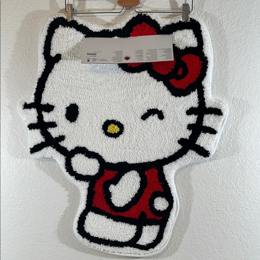 HELLO KITTY SANRIO Floor Mat NEW - Picture 2 of 9